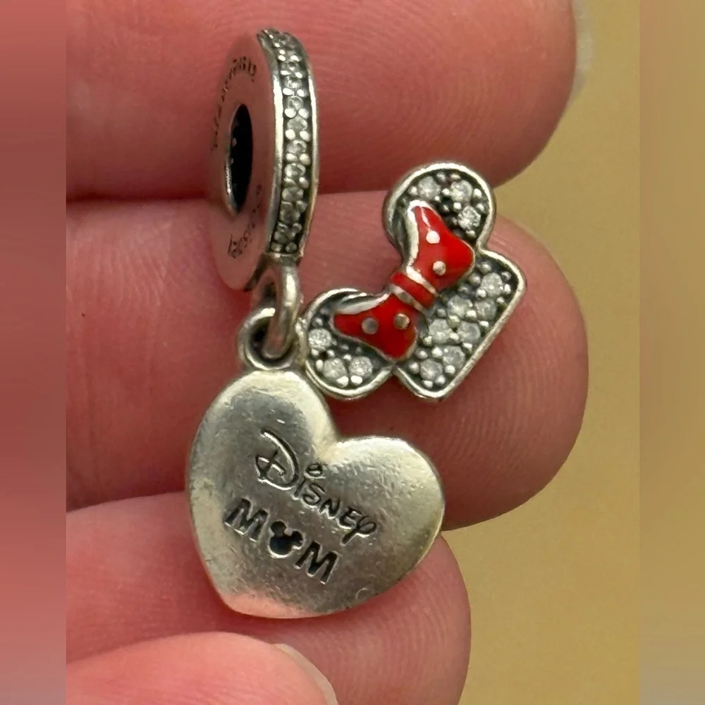 Pandora x Disney Minnie Mouse “Disney Mom” Heart Dangle Charm - Picture 1 of 5